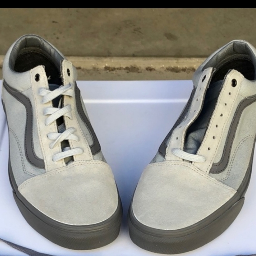 Men's Vans Light Grey Sz 9.5 NWOT